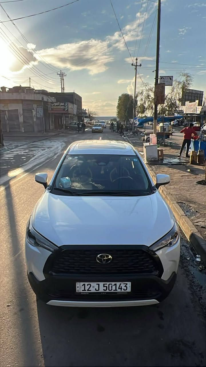 كرولا كروس
٢٠٢٥ 
ماشيه ٦٠٠٠
تحويل مباشر 
بدون اي ملاحظه 
بدون صبغ
بدون تعديل بصمه تشغيل 
هاند بريك بصمه 
سلايت روف 
تحكمات استيران واير ليس 
السعر ١٧٠ قفل 

***********
