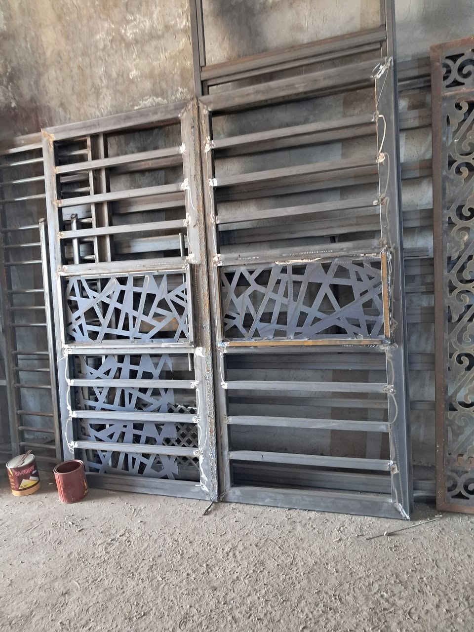 عمل أبواب وشبابيك اسعار مناسبة 
***********
