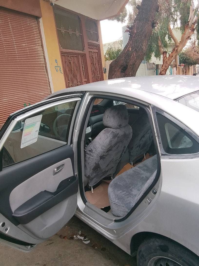 ئاڤانتی بڕاوە 2007  فول بەس سڵایدنیە  شاشە ئایپات کامێرا کوشن هیتەر  ئاوێنە شەفتو کارەبا  تەبرید ساردو گەرم بەشەرت  کەڤەر سەخف دەحمولێدراو بەشەرت قەترە خایسو ڕزیوی نیە یەک دو قۆپی بچوکی پێوەیە  باقی تر دەحامی بۆ دەحامی بەشەرت  توندوتۆڵی بەشەرت  چوار تایەیی ئستا بۆکڕاون ڕۆنی گێڕو مەکینەی ئستا گۆڕاوە  کامل مەسرەف کراوە  ناونیشان ڕانیە  سەحری 46 مەجالێکی کەم  *********** رانية, السليمانية
