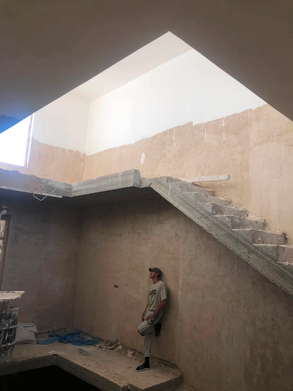 ***********متفرغ حالين
خلفه جص وبورك شغل مضبوط وضمان).

: تسليم هندسي وقناعة تامة بالعمل.

للتواصل والاستفسار
