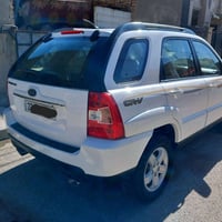 سبورتاج • ٢٠٠٩ • فتحة سقف