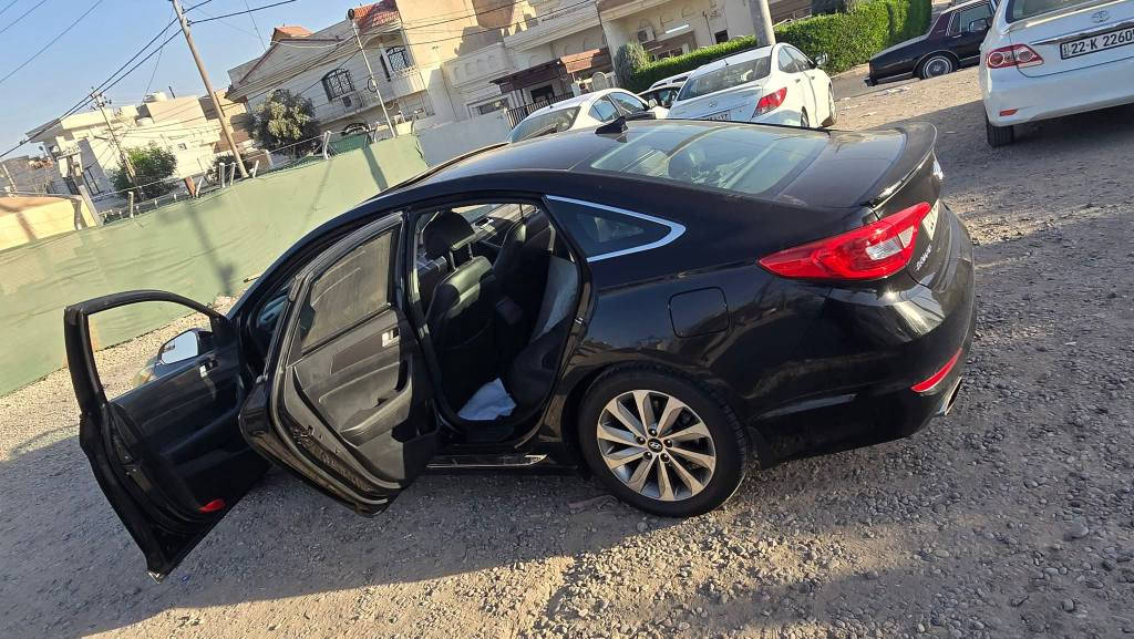 2400 gdi sport بدون تيربو فول مواصفات كندي

فتحه سقف ( تنته ) 

ايكو 

نورمال 

سبورت

7 نمر

كشنات جلد كشن سايق كهربائي 

تدفئه مقاعد اماميه

بصمه تشغيل + بصمه ابواب اماميه

اشاير بالمري 

اناره ترحيب بالابواب 

نغمه ترحيب عند الركوب وعند المغادره

فتحه جنطه اوتماتيكيه من مقفوله وتوكف وراها الصندوك يفتح

كاميره خلفيه 

شاشه اندرويد اوتو و ابل كار بلي

دبل اكزوز 

تحكمات ستيرن

بيها نواقص خفيفه يده الصندوك نقص وشاشه التبريد عطلانه بس تبريد شغال ثلج 

سعر 135 وبيها مجال بسيط

حادثها موضح بالصوره بدون دواخل

*********** أربيل, العراق
