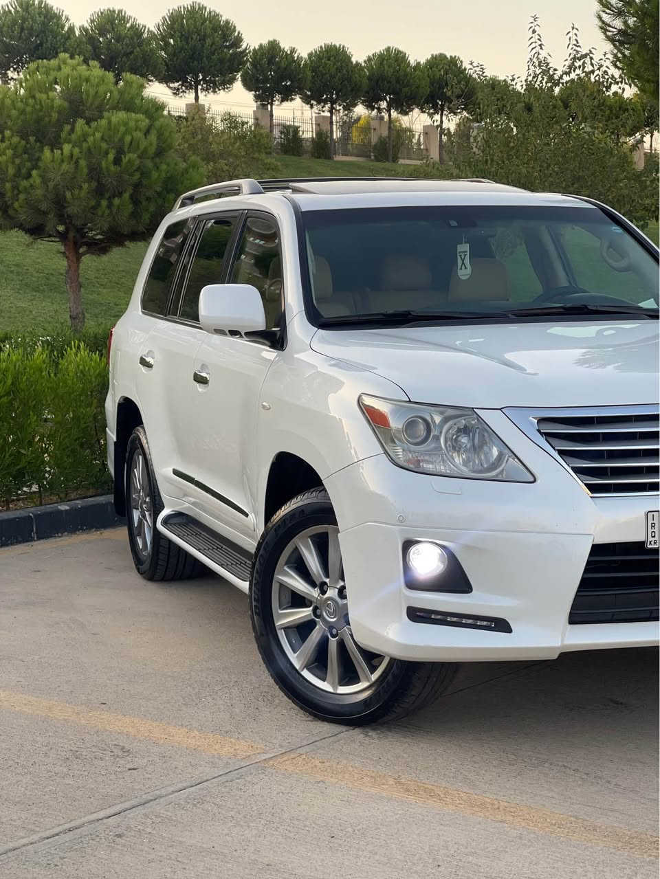 ليكزز  2011   خليجي  بريمى   فول  مواسفات LX 570

اللَّهُمَّ صَلِّ عَلَى مُحَمَّدٍ وَعَلَى آل مُحَمَّدٍ

رقم /    ***********

🔷ليگزز   20١١ بريم  اصل  داخل  اصفر 

🔷سياره مواصفات معروفه ( بريم )

🔷 سياره (٦ ) كوشنات كهرباي (٤ ) دگم

🔷سياره (8) ايرباكات _ (٣ ) شاشات

🔹بدون صبغ .. واحد مكان صغير PDR بدون شخط جديدة بالكارتون 📦📦📦

🔷سياره ماشيه  270 الف كيلو حقيقي

🔷4 اطارات و ويل جديد شريكه 

🔷سياره داخل. اصفر  كوشنات جلد

🔷سياره محرك و الكير بشرت مامفتوح جديد جديد

🔷 محرك (V8) 

🔷سياره حيل نظيفه كلشي علي بلادي اوك كل غراض بلادي موجودة

🔷مواصفات

(بصمه .. الانزلاق .. كشن جلد  .. ثلاجه ..  زينون .. هواء مزدوج .. نيظام ايكو .. كوشنات تبريد و تدفية .. رادار
.. ستيرن كهربائى سندوق شفط .. جكات .. بعد 

حساسيه الديك الموخره مرايات .. فتحه ..

تشغيل عن بعد ..  باب بصمه )

🔷نظافه  ١٠٠٪ كامل سيرڤس بدون نقص و مصرف

🔷سياره مال بيت أي نقص مابيها

🔷نفس اليوم / تحويل  حاظر مباشر
 

🔷 سياره داخل / سليمانيه 

🔷سعر ..  345$ .. ورقه 

🔷رقم /   *********** السليمانية, العراق
