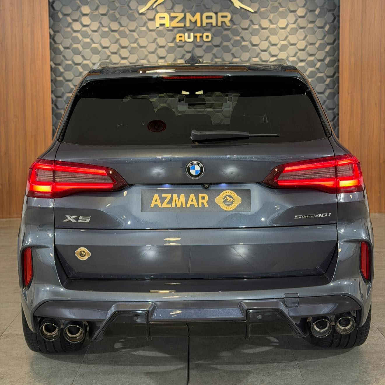 ‎BMW x5 M package 2022
ارخص x5 بكل العراق 🔥 345$ ورقة
موديل : 2022
‎مواصفات السيارة
كشنات مساج و تدفئة و تبريد و داخل مشمشي 🔥
‏‎‏‎🔸بنوراما
‎‏‎🔸نظام القيادة الذاتية
‎‏‎🔸كاميرة خلفية بدقة عالية
‎‏‎🔸رادار لقراءة خطوط الشارع
‎‏‎🔸رادار جانبي 
‎‏‎🔸حساسات
‎‏‎🔸شاشة كبير لمس 
‎‏‎🔸نظام صوت بيها
‎🔸نظام اطفاء السيارة في الاشارات
‎‏‎🔸مقاعد فول تحكم كهربائي
‎‏‎🔸مقاعد الامامية تدفئة
‎‏‎ 🔸(عدة الوان) انارات داخلية
‎‏‎🔸اضويه اماميه ذكية
‎‏‎🔸نظام النقطة العمياء
‎‏‎🔸اهتزاز الاستيرن عند اقتراب السيارات 
‎‏‎🔸نظام Auto Hold
‎‏‎🔸انظمة قيادة متعددة ( SPORT + SPORT plus + COMFORT+ ECO + INDIVIDUAL) 
‎‏‎🔸مقاعد خزن ميموري  
🔸‎‏  بصمة تشغيل
‎‏‎🔸حساسات اصطفاف ( امامي + خلفي ) 
‎‏‎ 🔸مريا طوي كهرباء + قلاب عند الرجوع للخلف 
‎‏‎🔸ستيرن كهربائي
‎‏‎🔸شفتات على الاستيرن  ( شفتر ) 
‎‏‎🔸نظام ملاحة ( NAV + MAP ) 
‎‏‎🔸مكيف ( امامي + خلفي ) منفصل
‎‏‎🔸نظام  carplay +android 
‎و بعد هواية مواصفات متنذكر 

السيارة وارد امريكي بيها بنيد صبغ بدون دواخل بشرط
‏‎محرك و كير كلها بشرط بدون فتح او اي خلل 🔥
‎مرقمة و رقم جديد و سنوية جديدة تحويل او وكالة نفس اليوم 

‎💵السعر: ٣٤٥$ ورقة 
‎للاستفسار : ***********
‎العنوان: السليمانية المعارض الجديده شركه (ازمر اوتو)
