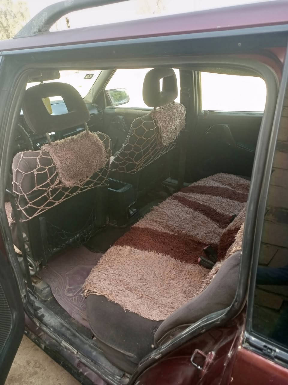 سلام عليكم سياره اللبيع وبل ستيشن موديل 1992سياره جاهزه خير من الله وين مايعجبك من محرك من كير من كسن من حداديه تخم تاير كهربايات كلها جاهزه رقم نكليزي سنويه الا 30لاتنتهي مداور يمتا مايعجبك***********العنوان الديوانيه قضاء الحمزه الشرجي قرب صيطرت الطابو سعر 25وبيها مجال
