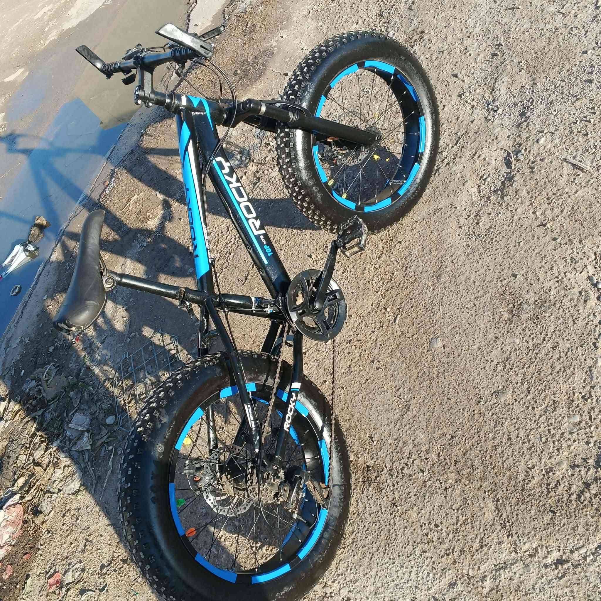 سلام عليكم بايسكل دبابه للبيع السعر 50قفل مكاني كركوك دوميز55هذه رقمي ‏‪***********‬‏
