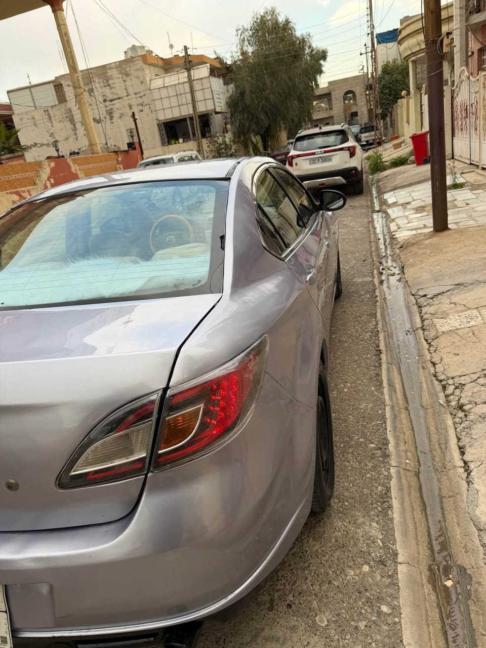 سلام عليكم 
مأزدا زوم 6
موديل 2010
صبغ عام 
*********** كركوك, العراق
