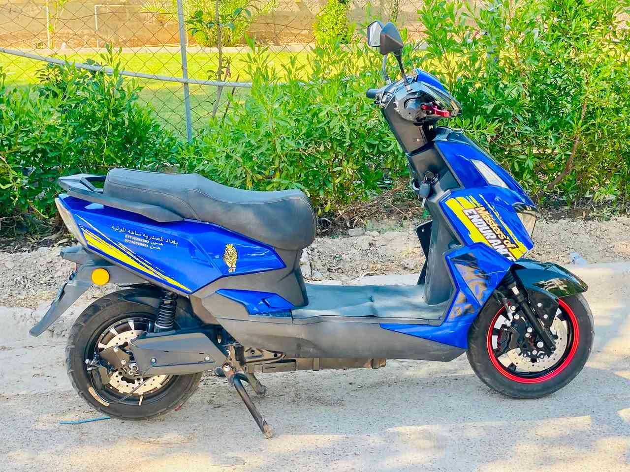 دراجه سكنس شحن GT حسن وحسين 2025
6 بطاريات زينات ع الفحص 
تمشي 50 كيلو بالشحنه الوحده 
ملف 2000 
3 نمر سرعه سرعتها 70 حقيقي 
بيها نظام بك ( الرجوع للخلف )
بيها بارك 
نظافه 90‎%‎
سويج 2 بصمه 2 
سعر 580
مكاني اليرموك 
رقمي ***********
