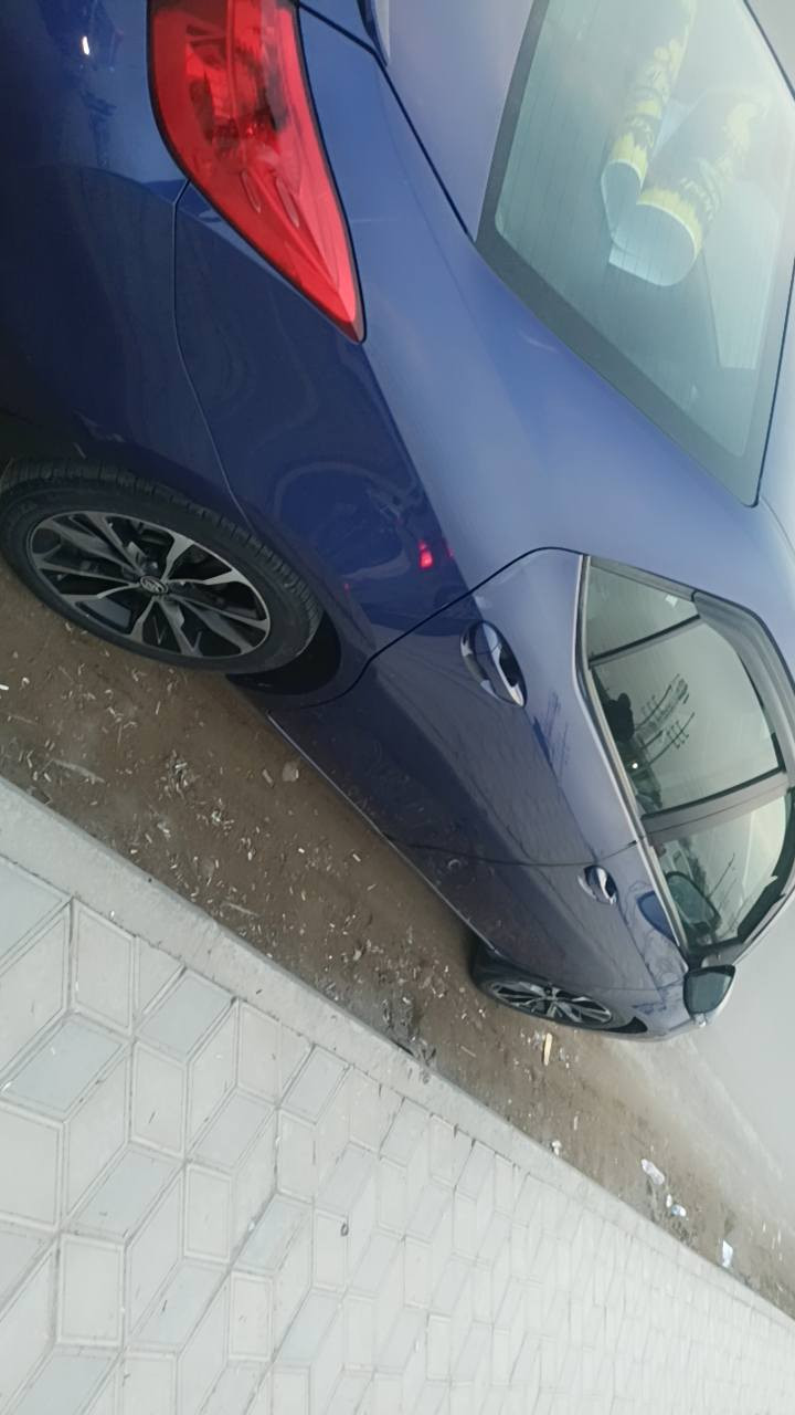 السلام عليكم
لبيع كورلا2018
فول مواصفات .SE
فتحت سقف 
تشغيل عن بعد
نظام شفتات إستيرن
نظام اسبورت
نظام ايكو اقتصادي
تبريد. وتدفئه بالكشنات
اشاير بالمري وهيتر
تبريد ودتدفئ
حادث السياره جدا بسيط  
قطعتين البلاد
باب السايق+ باب الوره 
رادار البلاد وحجر بلاد
ملاحظه
شنو يه2029 تبريد البلاد
تبريد و تدفئه البلاد
بجم كبس و صندوق كبس 
 رقم شمالي 
ديالى ***********
