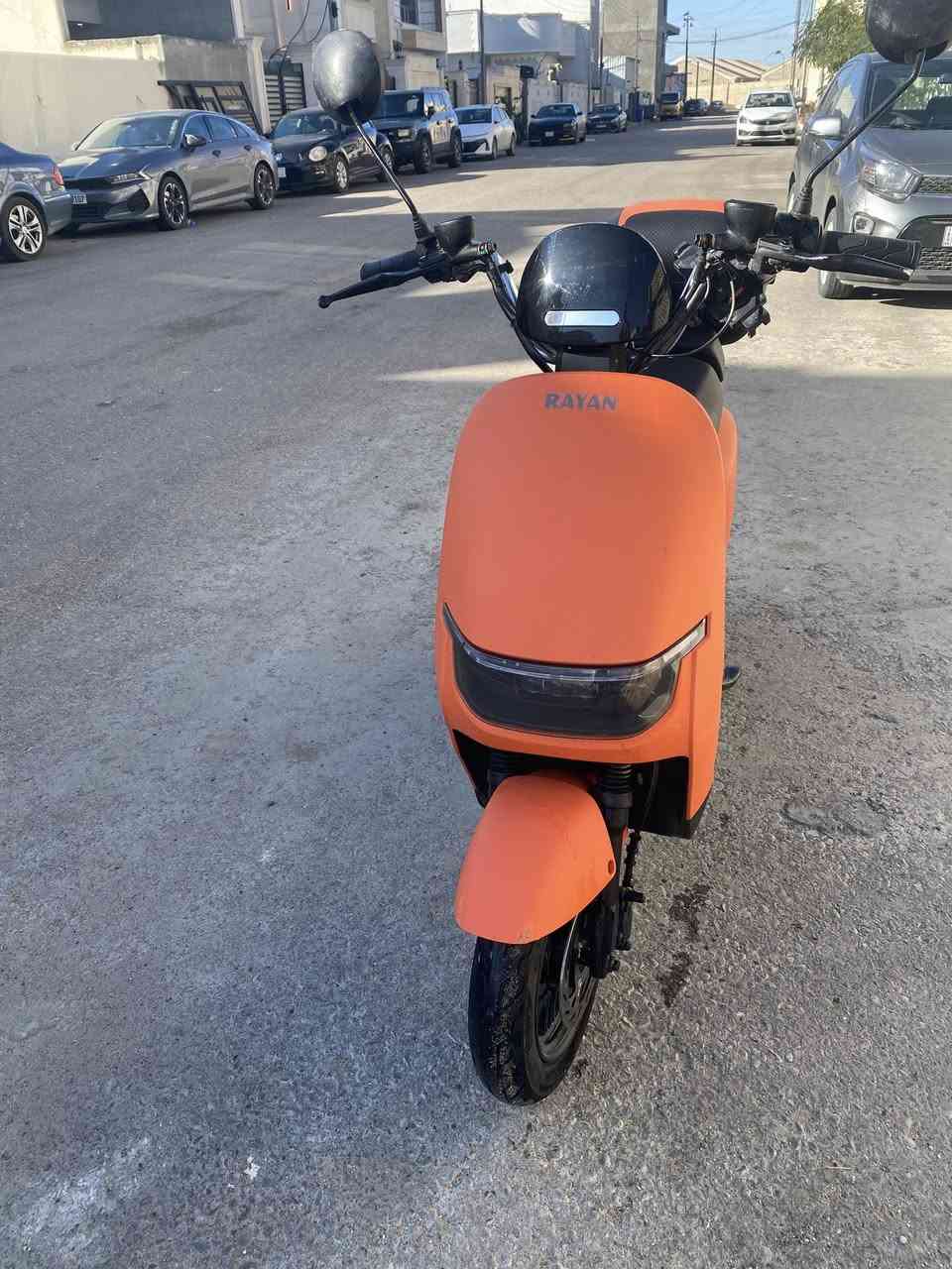 السلام عليكم دراجه شحن الريان للبيع قبل شهر اخذته من الصدريه جديده جدا بكاني بغداد شهداء السيديه  ***********
