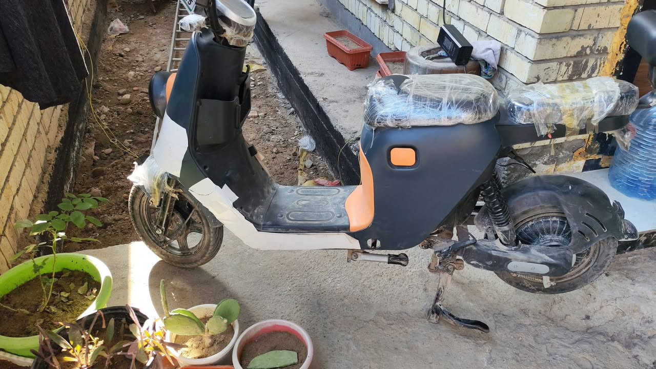 منو يرواس واتساب ***********
