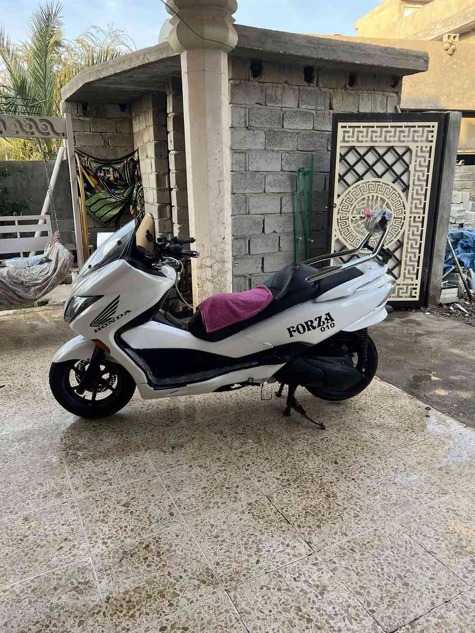 سلام عليكم للبيع فورزه MF0/10 دراجه خير من الله مكينه وكهربائيه كلها شغاله مكان دراجه ديالى شهربان رقم ‭

‭٠٧٧٨ ٣٤٢ ٠٩٧٥‬
