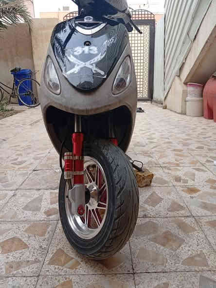 سلام عليكم
دراجه ماكس منغولي 50 مفتوحه مره وحده صار اله أقل الشهر شرط شلعه ومعدل كلشي شغال بيه كهربائيات سلف نكره هندر شغاله منطول الطول عداد لايت عالي ناصي اشاير (كلشي بيه شغال )للبيع او المراوس بعدله نضيفه دراجه بيه تزويد 
ويلات 
دبلات امامي 
دبل خلفي سبع الوان
قطره دهن
شوته اربع ولفات 
سلف رياضي 55
صالنصه رياضي SC
مروحه رياضي 
السعر 650 وبيه مجال 
العنوان الناصريه مركز اريدو
*********** بي واتساب
