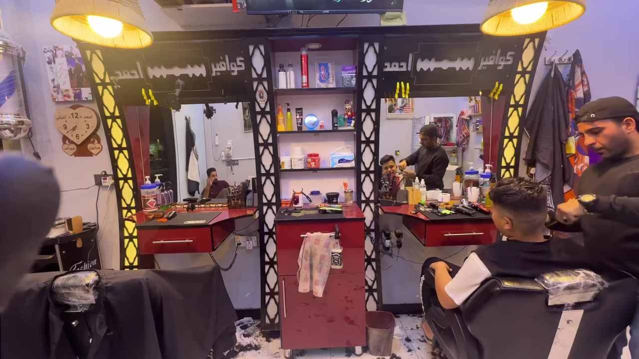 مرايات عدد ثنين كاملات للبيع مثل ماموضح بالصور نوع اندي اف للاستفسار الاتصال على الرقم ***********
