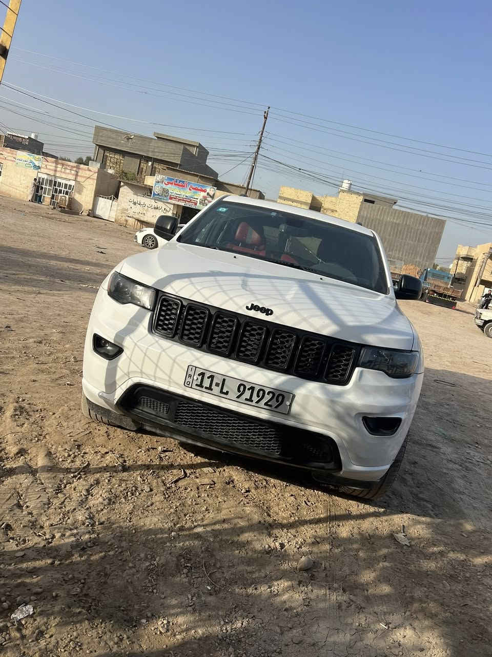 سلام عليكم جيب للبيع موديل 19صبع حزام بس ابيع عام فول مواصفات السعر 160 ورقه *********** مكان السيارة بغداد
