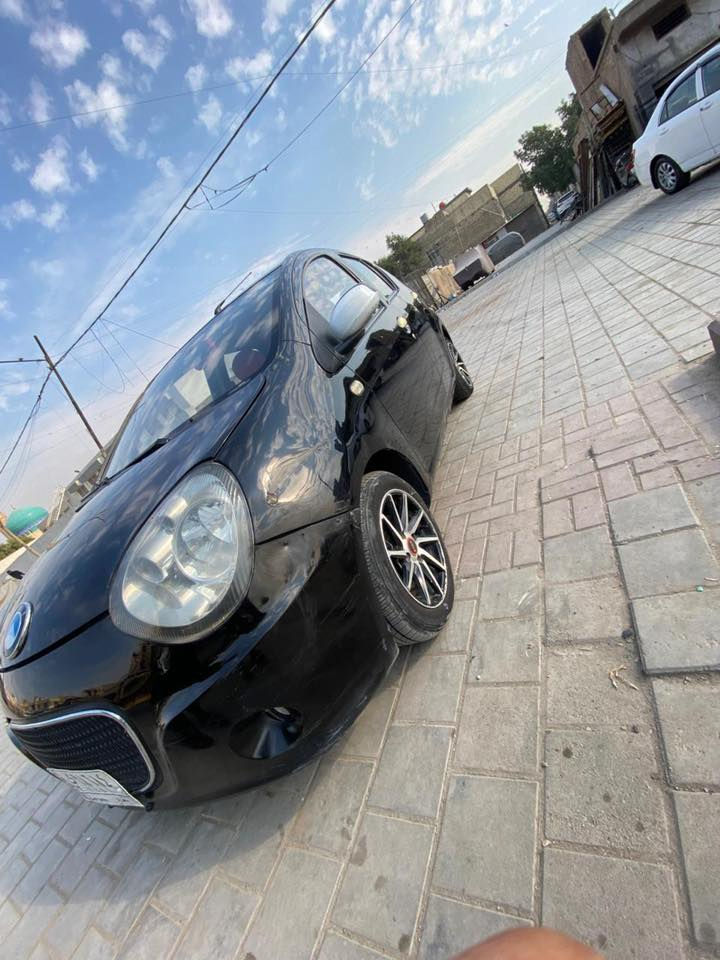سلام عليكم للبيع فقط باندا موديل 2013 سنوية لغاية  شهر 7 /2026 السعر المطلوب  49 $ وبي مجال غرفه السياره نظيفة حسب ما واضح بالصور والكشر يرادله شويه ترتيب وما ماثر بشي كير ومكينه نظيفات وع الفحص والكهرباىيات كلها شغاله التبريد شويه منقص غاز فقط وحاليا شغال تخم تاير جديد للاستفسار اكثر الاتصال ع  *********** اتصال فقط مكاني بغداد م الصدر
