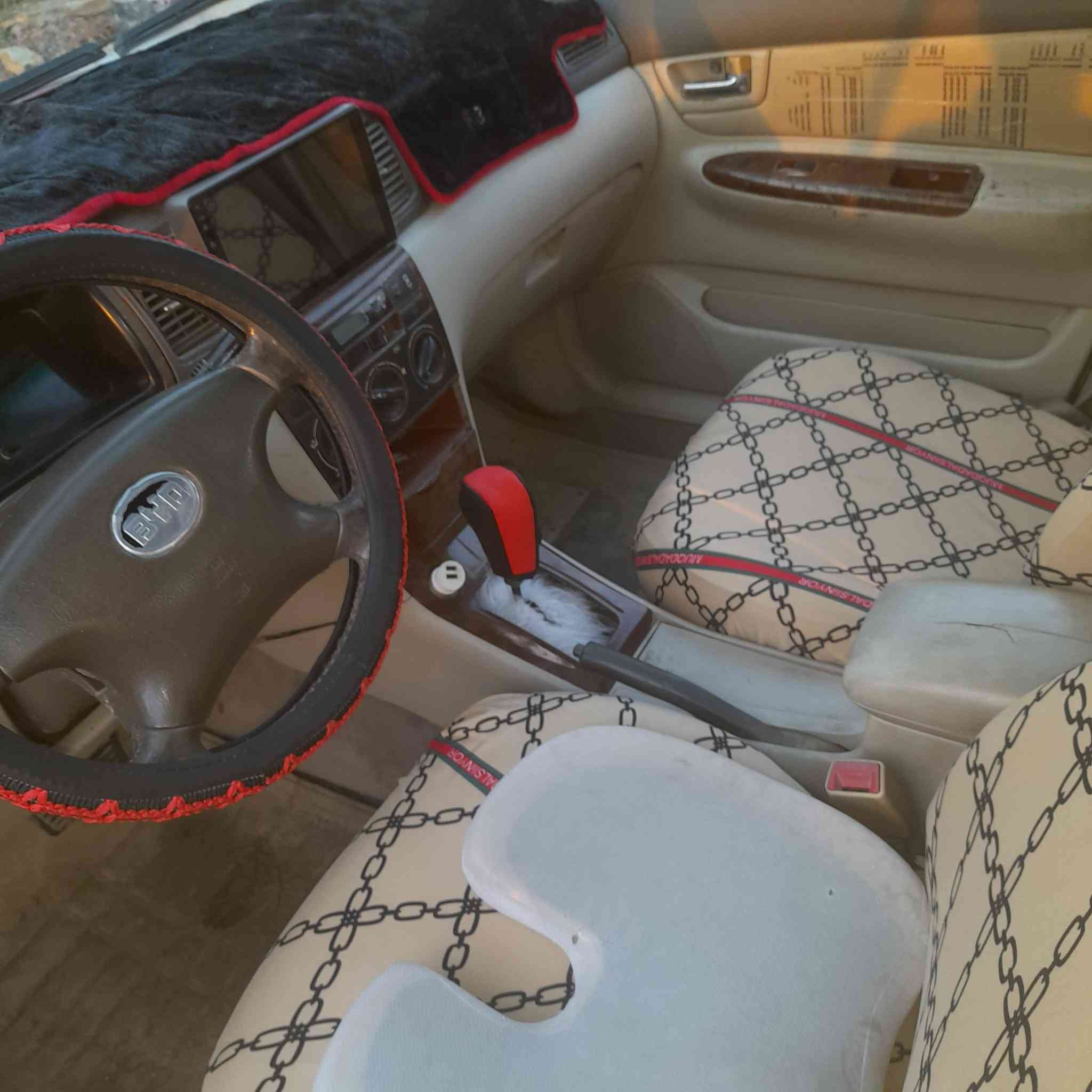 سلام عليكم عندي بي وايدي ٢٠١٣ رقم بصره كير ومحرك مسيوبييش اوتماتيك مشروع وطني مصبوغه عام للجماليه عارضه ٤٥  وبيه مجال     مكان سياره  بغداد مقابل باب لاغا  ***********
