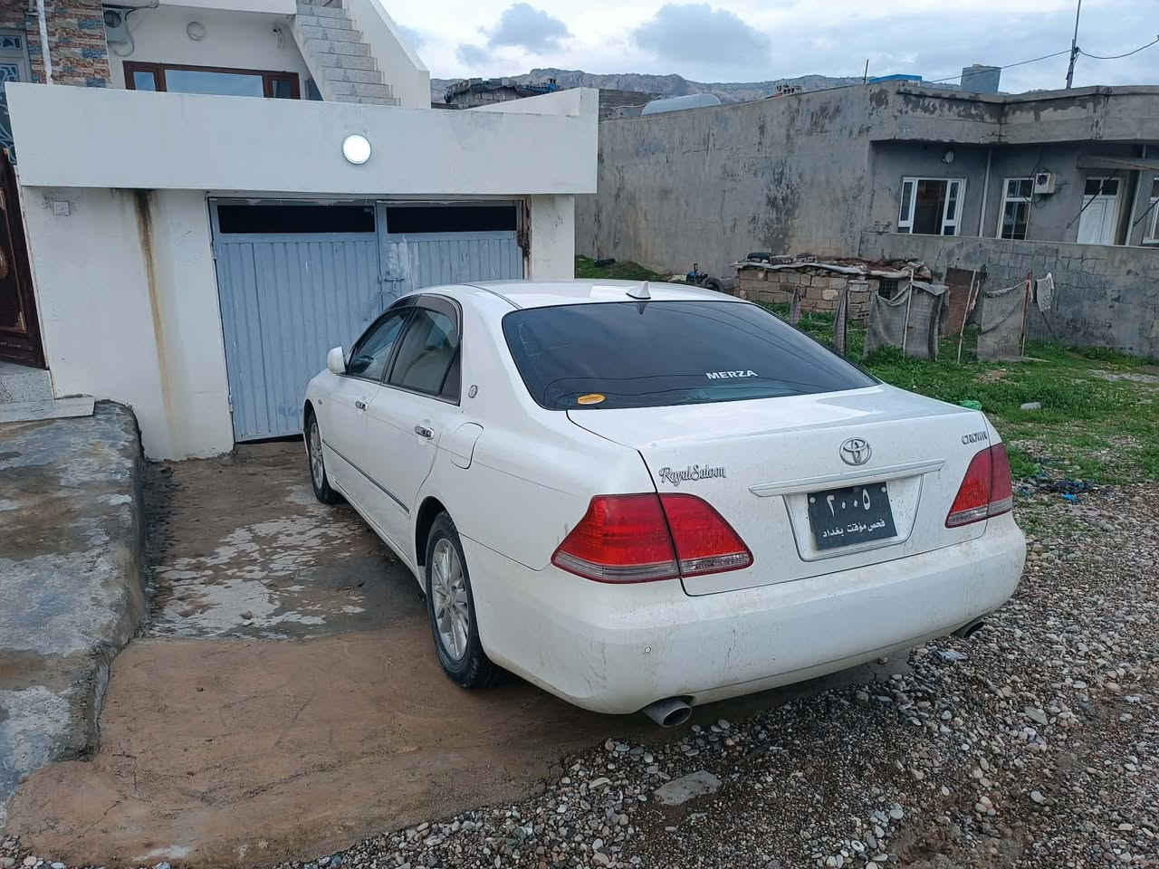 بە ناوی خوا
شاهینە موس
مۆدیل 2005
گەورە بە گەورە بێ دوکەل
دو دوگمە 
سوکان ڤۆلیۆم و کارەبا
مەجموعەی لیکسزز
هەمو گیانی بەشەرت
بی نوقسانی بی دەعمو لیدراو
بۆیاخ بەش شوین موسی بۆیاخە
سەقفی شوشەیە هیجی پیوە نیە
کامل مەسروف کراوە
تەبرید ساردو گەرم لەسەر سویج
چوار تایەی تازەی لەژیرایە
ڕۆنی گێڕو مەکینەی تازە گۆراوە
مالەکە تاحەز بکەی جوان
سعری 66 گەڵاو مەجال
تکایە هەمو شتیکم نوسیوە بەس بۆ مەعامەلە تەلەفون بکەن
لە دەربەنیخانم
***********
ئەدمین
