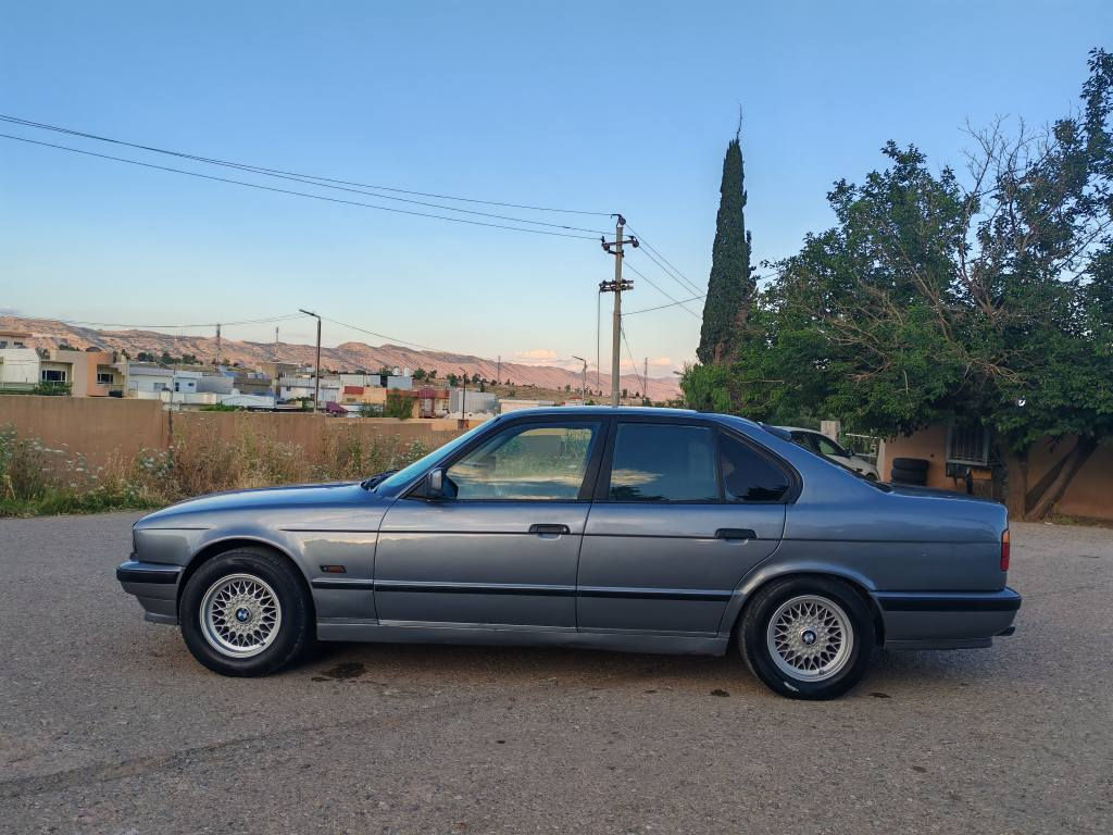 bmw
مۆدیل : ١٩٩١
مەکینە ٢٠ گێر عادی
بۆیاغ عام بڕاوە بە شەرت
چوار تەیە ویلی تازە
گێر و مەکینە بەشەرت
کارەبایاتی مەزبوتە
هیچ مەسروفێکی تیانیە
ئاڕمی ئەسلی پلاستیکی هەولێر بە شەرت
٣٥ گەڵا و مەجال
تکایە گەر موشتەری نیت بێزارمان مەکە. أربيل, العراق


**إذا كنت صاحب هذا الإعلان وتريد حذفه لأي سبب، رجاءا أرسل رسالة إلى الدعم الفني**