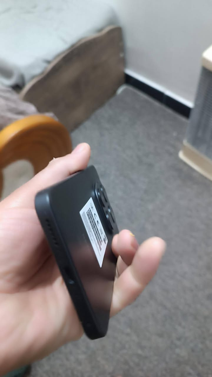 السلام عليكم مرخصت مدير الكروب عندي ربدمي نوت 15برو نسخه العالمية ذاكرته256/12عشوائي الجهاز صار سبوع من اخذته اريد مراوس باليفون 13عادي او برو ماكس وانطي فرق العنده لا يقصر مو يكسر بحلال العالم ولا تغني بسعرك العنورن بابل بثورة مركز المدينه متواجد ع فيس او واتساب***********
