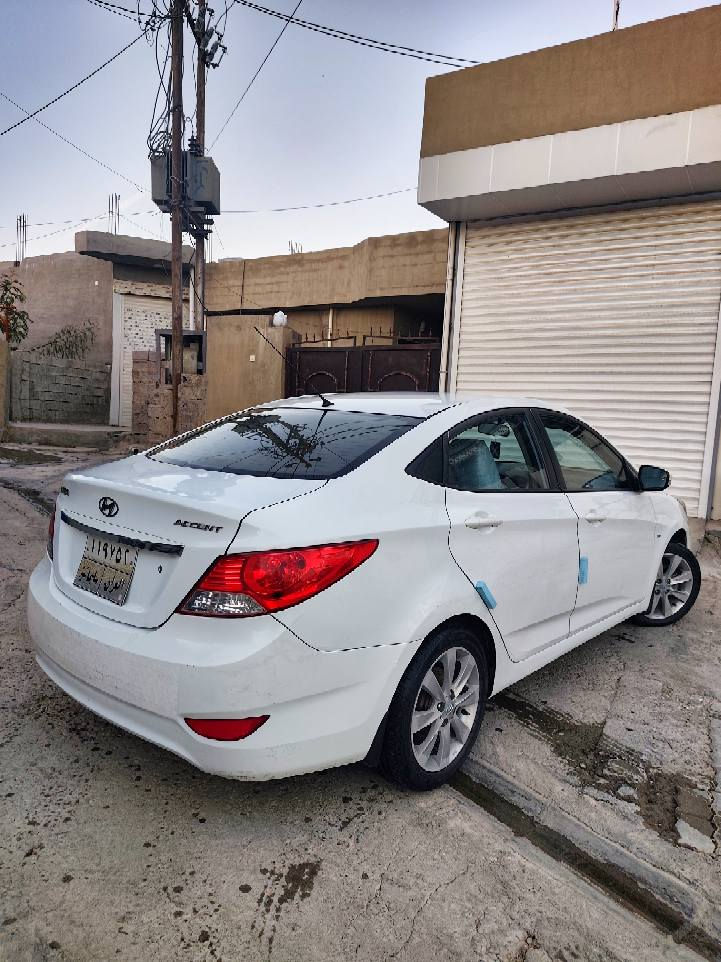 Accent 2012
سه نه وى مانگى ٦ به سه ر ده چيت گيرو مه كينه به شه رت چوارتايه ى نوى له سه ره  سوكان ڤؤليؤمه به ناوى خؤمه 
بؤنيتى سبوغه  بئ ناوگرتن  چه ند شوينيك سارده كوتى هه يه نرخى ٩٥$ مه عامه له ى كه م 
***********
*********** كركوك, العراق
