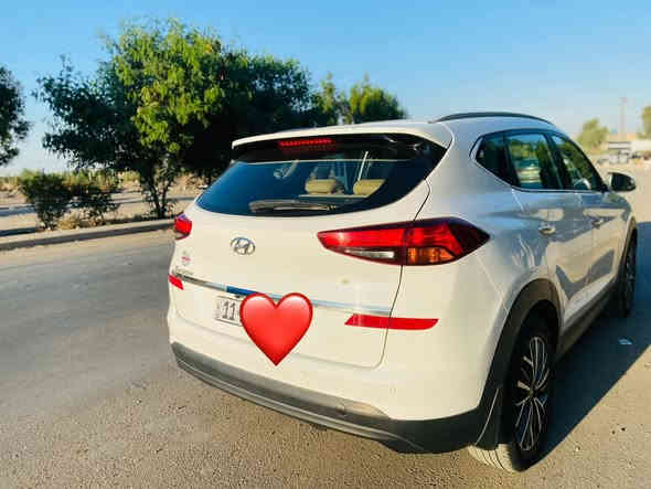 السلام عليكم للبيع توسان 2020خليجي رقم بغداد الانكليزي مشروع وطني شرط تحويل السيارة اخت الزيرو ماشية 54الف حقيقي فول موصفات عدا البنوراما خمس عدسات  شرط سبير ما نازل محرك كير كفالة محرك 2000دوش بعدهة بريحة الشركة السيارة كفالة عامة حتة من البارد بيها تكشير بسيط جدآالسعر (205)وبي مجال لشراي مكاني بغداد استفسار. ((***********))
