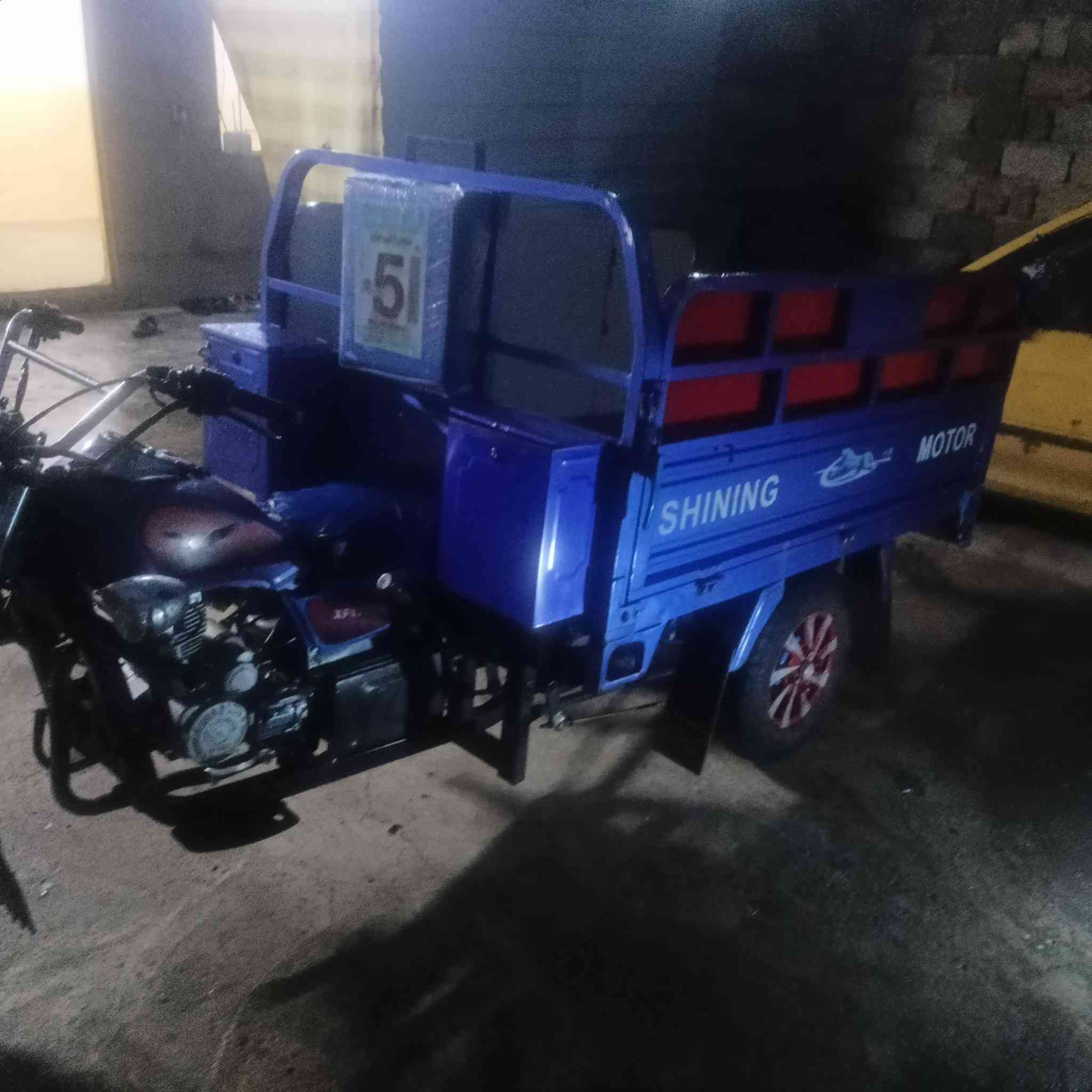 سلام عليكم خوان عندي ستوت موديل 23
كله بلاديه 
شركه 
السعر مليون 600
***********
