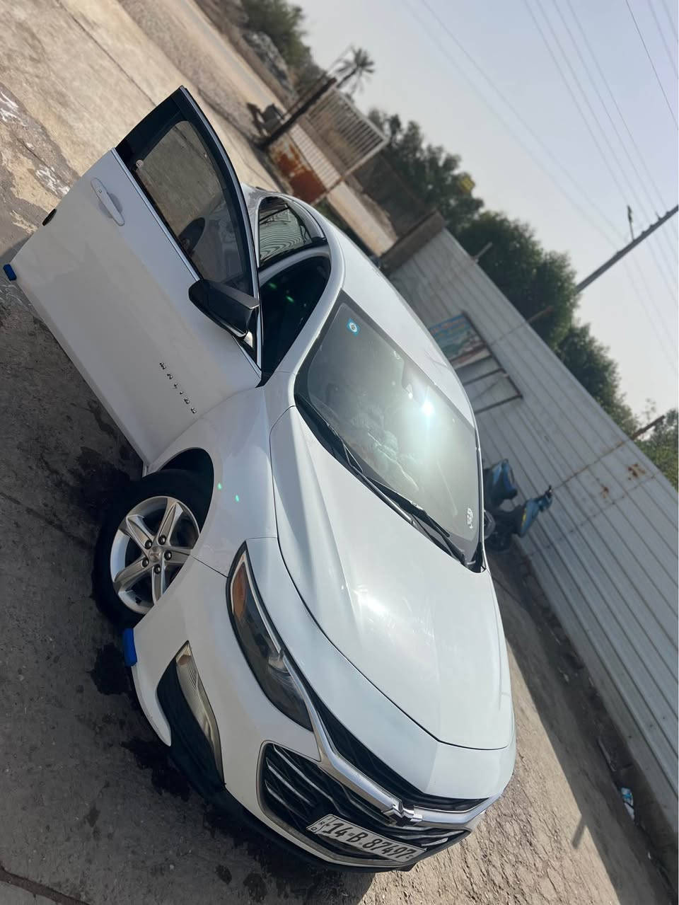 شفروليه ماليبو (موديل 2023)🔥🔥🤍
بيع  سبب البيع اريد اخذ عالي لاسباب موقع العمل 
والله السياره جيس ومداريها اكثر من روحي وضربته تخريب بنيد ودعاميه بس الباقي كفاله 

✈️ محرك 1500 توربو
⚡️ بصمة تشغيل + أبواب وجنطة بصمة
💡 لدات أمامية نهارية + بك لايت Led
♨️ كشنات تدفئة + كهرباء
🌬️ تبريد مناخين منفصل SYNC
📲 شاشة تدعم Android Auto/CarPlay
📌 خرائط GPS
🕹️ فول تحكمات ستيرن
🚘 كروز مثبت سرعة
⚡️ هاند بريك بصمة
📺 شاشة ضبط وأعطال بالدشبول
🔌 منافذ USB / 12V / Type C
🛑 Auto Hold + مانع انزلاق
🚨 حساس ضغط الإطارات
🛞 4 دسك ABS
🎯 دفيوزر خلفي + دوسات + لحية مشدودة (سستم كامل)
🔧 حدادة بلد بالچيس / محرك خرسة (ما ينسمع)
🛞 تخم تاير جديد
📸 صور الحادث موجودة (ضرر فقط بنيد + دعامية مبدلات وكالة)
🧾 السيارة باسم معوقين مع وكالة موجودة

السعر: 133$ وبيها مجال 
مكان تواجد السيارة: البصرة / أبي الخصيب
رقم صاحب السيارة: *********** – *********** ابو الخصيب, البصرة
