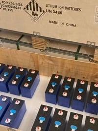 خلايا EVE MB31 الأصلية 🔋 سعة الخلية: 334Ah ♻️ عمر تشغيلي يصل إلى 8000 ...