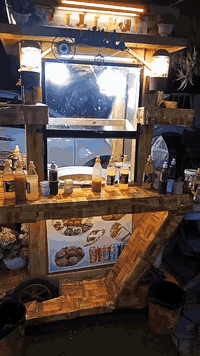 سلام عليكم عربانة لبلبي للبيع خشب هية وغراضهة كاملة سعرهة 250 ‏/ ‪***********‬‏
