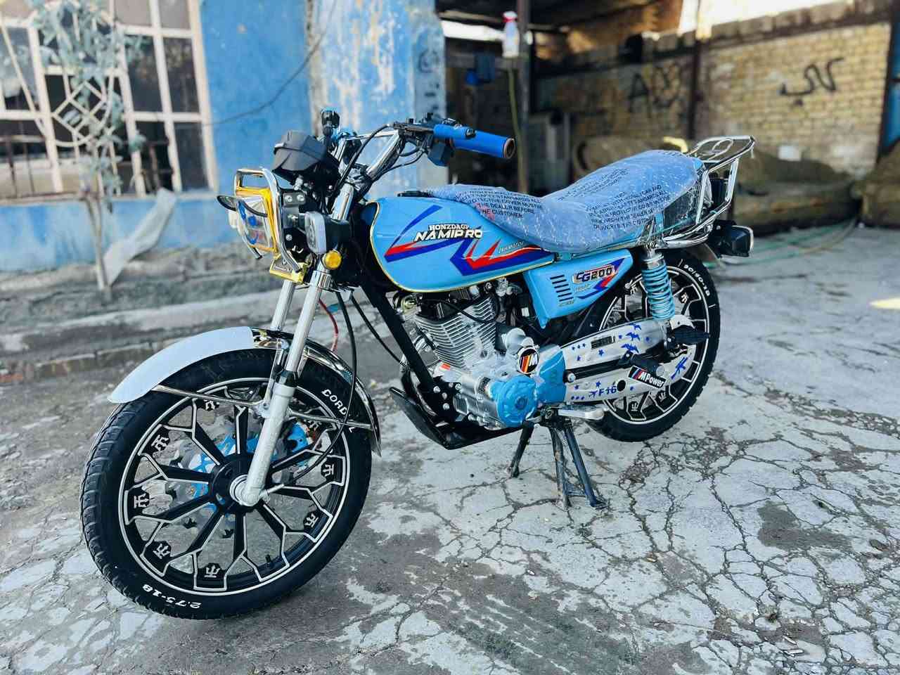 شباب دراجه للبيع هونزده موديل 2025 دراجه نضيفه اي نقص مابي سويجات 3 بصمات 2 اوراق كامل دراجه گلش نضيفه خاص موجود رقم ***********
