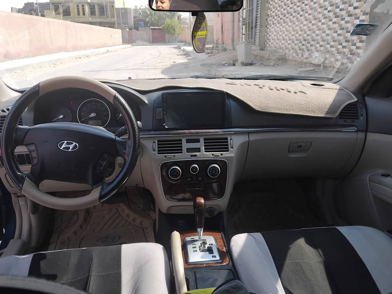 السلام عليكم سوناته لبيع موديل٦ومحر٦ مصبوغه اخزام جماليه العنوان الناصريه الغراف الشراي يتصل السعر ٨٦ وبيه مجال *********** بي واتساب
