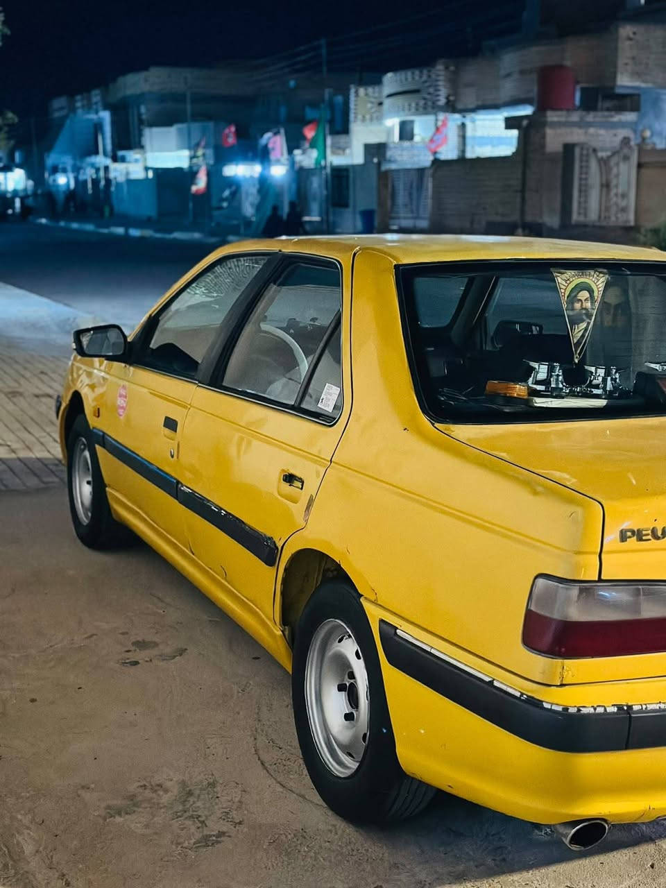 السلام عليكم بيجو 15 مكينه فرنسي
سيارة جاهزه كهربائيات كلها شغاله 
تخم تاير واباقي التفاصيل 
عل الانتصل ***********
مكان ميسان الميمونه
