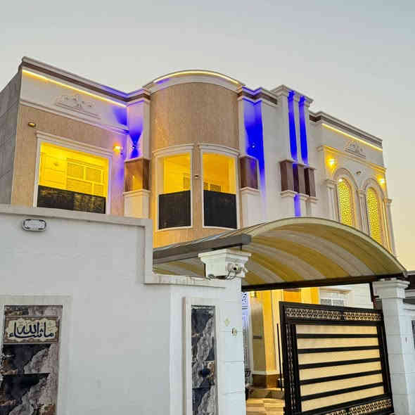 يتوفر لدينا دار طابقين ركن  للبيع في الرمادي منطقة البوفراج بالقرب من ماركت الطيب 

يتكون الدار من استقبال وكلدور و هول و صالة و غرف عدد 4 و مطبخ و مجموعة صحيات داخلية و خارجة علمآ الطابق الأول معزول عن طابق الثاني درج خارجي جميع المواصفات في كل طابق 

علمآ الدار مؤثث من سبالت و منظومة كامرات و تخم و خزانات ماء و  غيرها

جميع الخدمات تتوفر من ماء 2 خط و كهرباء و مدارس و تبليط 

الدار فول مواصفات 

شارع 7 م
مساحة الأرض 350 م
طابو زراعي سند 25 
تنازل مباشر 

السعر 225 مليون و قابل للتفاوض. 

*********** احمد
