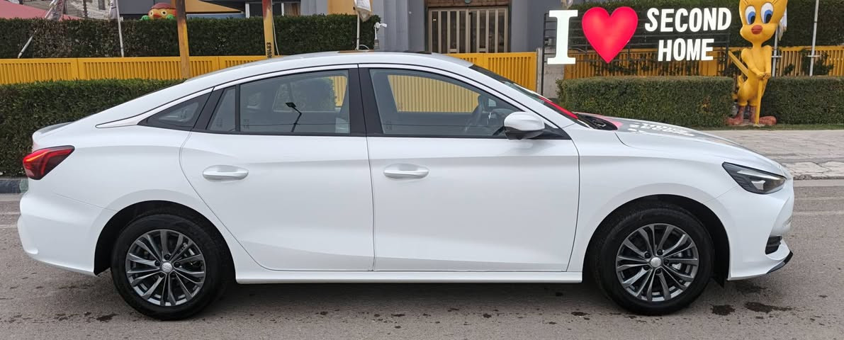 ‏السلام عليكم
‏للبيع سيارة MG_GT موديل 2025 
‏احدث وجبة 
‏لون ابيض رقم سليمانية الدولي وبااسمي
‏السيارة جديدة جدا مكفولة كفالة عامة بريحة الشركة
‏الممشة زيرو على كد الترقيم وجيبتها
‏  فول مواصفات واعلى فئة
‏دخول ذكي تشغيل بصمة
‏فتح ابواب وصندوق بصمة 
‏مقاعد جلد اسود مطعم بااحمر
‏(شاشة بلادية اصلية تحكم بالسيارة كامل) 
‏محرك  1500 تنفس طبيعي
‏اربع كامرات 360 درجة
‏داش كام كامرة تسجيل
‏شاشة عداد دجيتال
‏حساسات خلفية اصلية
‏فتحة سقف
‏اشاير بالمري مري شفط
‏Lتحكم ستيرن
‏كروز سرعة 
‏تبريد قطعتين خلفي امامي
‏تبريد ثلج 6 سرعات
‏هاند بريك بصمة
‏اوتو هولد
‏لايت اوتو زينون
‏ويل كب بلاك 16
‏اخوان السعر 132 ورقة وبيها مجال 
‏تجي تفحص السيارة وين ميعجبك حقك وترايك وين متريد
‏مكان السيارة العامرية
‏تريد تحويل او وكالة مضمون
‏‪
‏***********
‏ابو جود
‏
