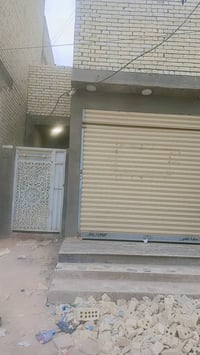 طابق ونص • كامل الخدمات • شارع تجاري
