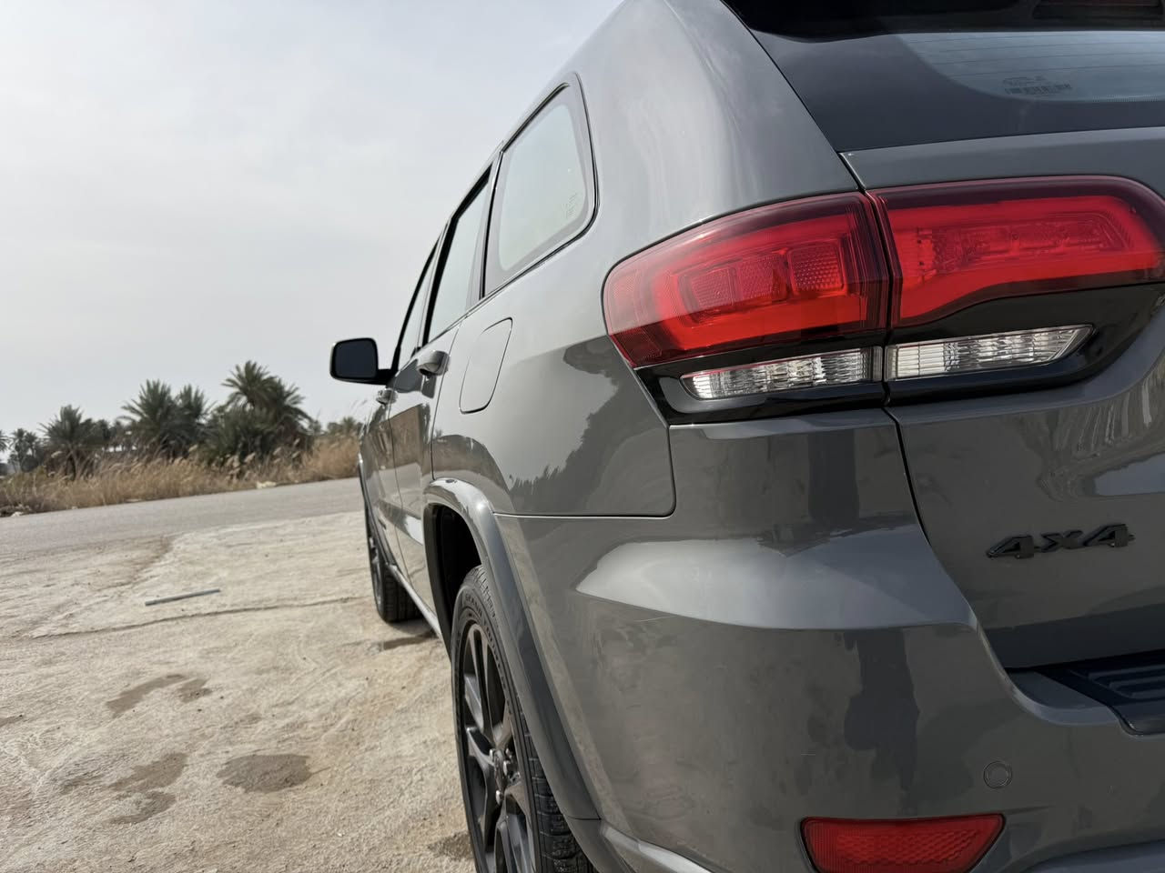 سلام عليكم جيب بلاك توب 2022

ماشيه 40الف 
لونً مميز 

سعر مناسب 240

كشنات جلد وشامو 

شاشه جبيره 

محرك 3600 V6

مكانها بابل 

سياره جديده
***********
