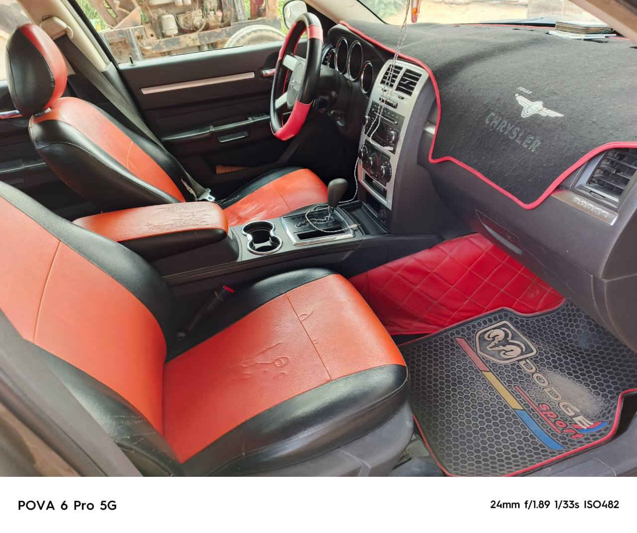 السلام عليكم جارجر 2010 مكفولة من الضربة و الصبغ. 115 وبيها مجال قليل.***********
