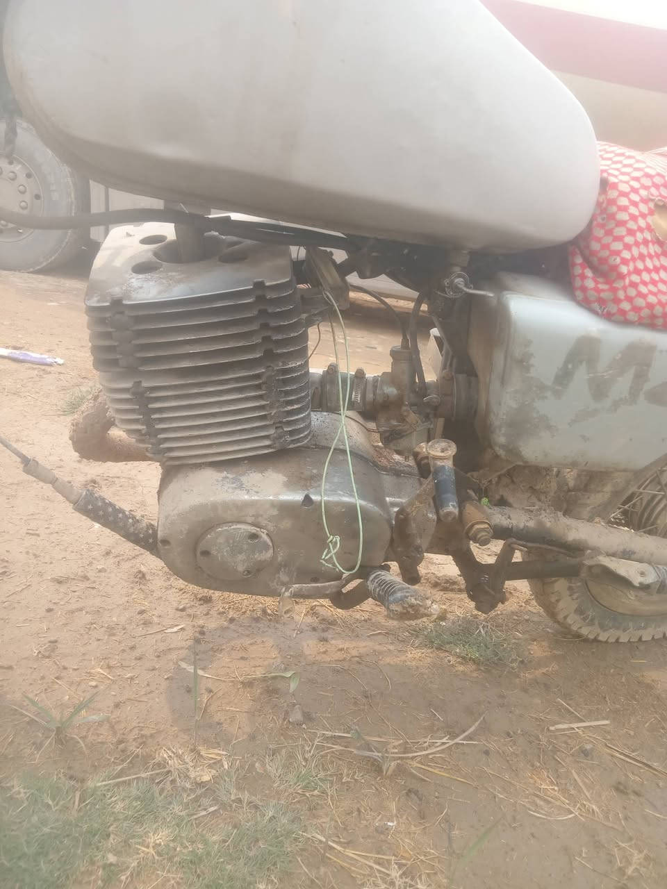 للبيع طافيه يرادله فلاوين ابيع كوم حديد السعر450/ ***********
مكان واسط عزيزيه
