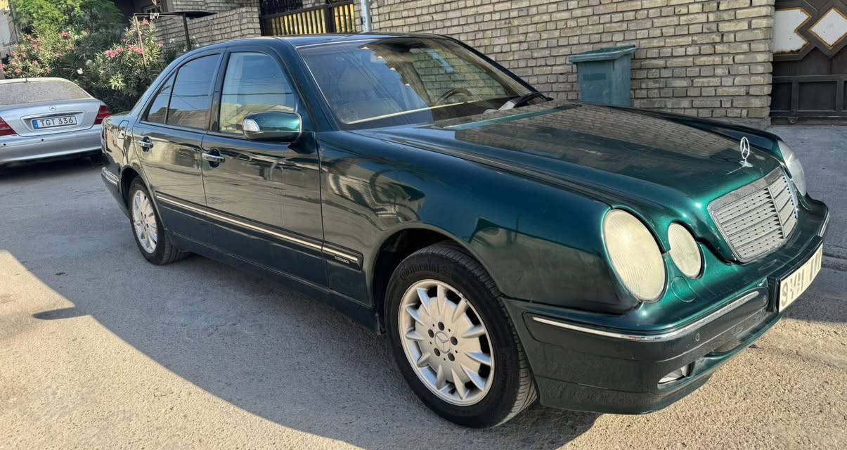 مرسيدس E320 ام عيون
207000
كير و محرك مكفول 

ادوات بلا أوراق بلا  قم (حديده)

جاملخ اليمين الأمامي زنجار

***********
