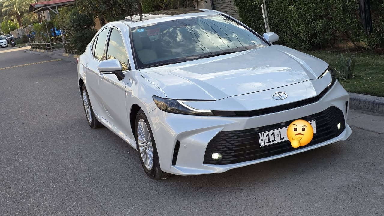 للبيــع كامــري هايبــرد ♕2025♕
محجـــوزة للمصـــرف مقتــرض وكفيــل 
تنبــاع بوكالــة لحيــن اكمــال الاقســاط 
السيـــارة فـــول الفـــول يابانـــي اصلـــي 
وكالة عبد اللطيف وكلشي موضح بالصور 
مالكهــا يسكــن بغداد انسان ذهـب صافـي 
مكان السيارة بغــداد الدورة او الجادرية 
البيــــــع مــــع الوكالــــة 
السيـارة بيها صبـغ ♕4♕قطـع ماشيــة ♕2000♕ 
للأستفســـار عـــن السعـــر الاتصـــــال 
***********
***********
