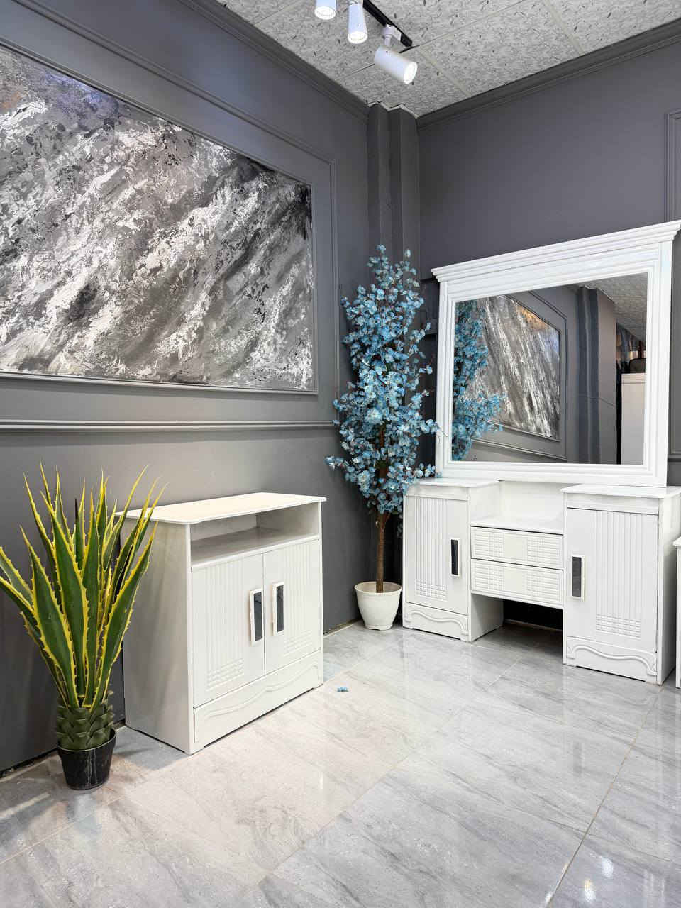 السعر // 975

🔅تفاصيل الغرفة المرمري  ....

 خارج ٤ملم ام دي اف 🔺
وداخل صاج ٣ملم 
صبغ حراري  درجة اولى 

عدد القطع  ٧ قطع 😍
🔺1 //جرباية  قياس  ١٦٠ × ٢٠٠ 
🔺//ميز جانبي ايسر قياس ٥٠
🔺2// وميز  جانبي  قياس ٥٠
🔺3// زاوية ارتفاع مترين عرض ٨٠
🔺4// وميز بلازمه  
🔺5//وميز مراية ارتفاع مترين عرض ١٢٠
🔺6// وكنتور ٦ باب  ارتفاع مترين و١٥ طول ٣ متر و١٥

القطعه الثامنة حسب الطلب شازلون
سعرها ٥٠ الف ❤️

(توصيل مجاني مركز بغداد مناطق قريبه )
التوصيل يشمل الشد مجاني 🔥
( مناطق بعيده واطراف ٥٠)
باقي المحافضات حسب البعد
شازلون سعرها ٥٠ الف
شازلون مخزن ٧٥ الف


**إذا كنت صاحب هذا الإعلان وتريد حذفه لأي سبب، رجاءا أرسل رسالة إلى الدعم الفني**