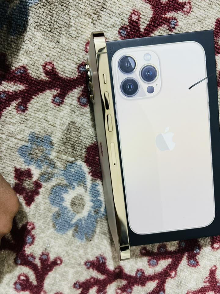 سلام عليكم أيفون 13برو ماكس باللون المميز الذهبي جدا مميز
‏بالذاكرة العملاقة المميزة 512 بطارية 91 بلادي غير محفزه
‏الجهاز كله بلادي شرط الفحص وين ما يعجبك نظافة 100% 100 شخط واحد ما أبي جديد بمعنى الكلمة المكان الناصرية المركز شراي يجي خاص ***********￼
