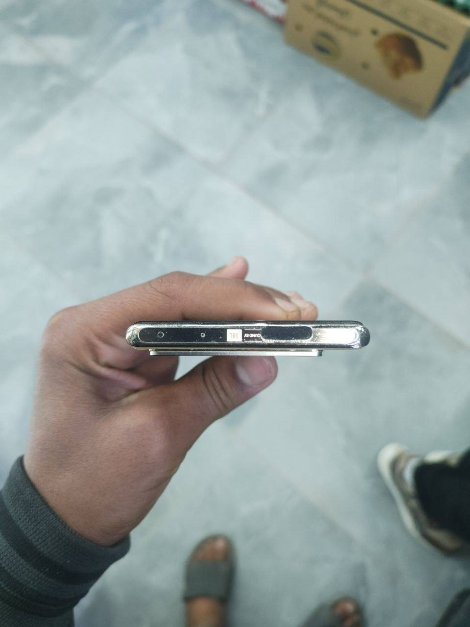 سلام عليكم
اسم الجهازInfinix NOTE 40 Pro
جهاز حيل نضيف الذاكرا 265
الرام 12+12
معرض ويا ايفون +بيع مكاني ايسر التوصل على هاذا الرقم‏‪***********‬‏ 
او تجي خاص
