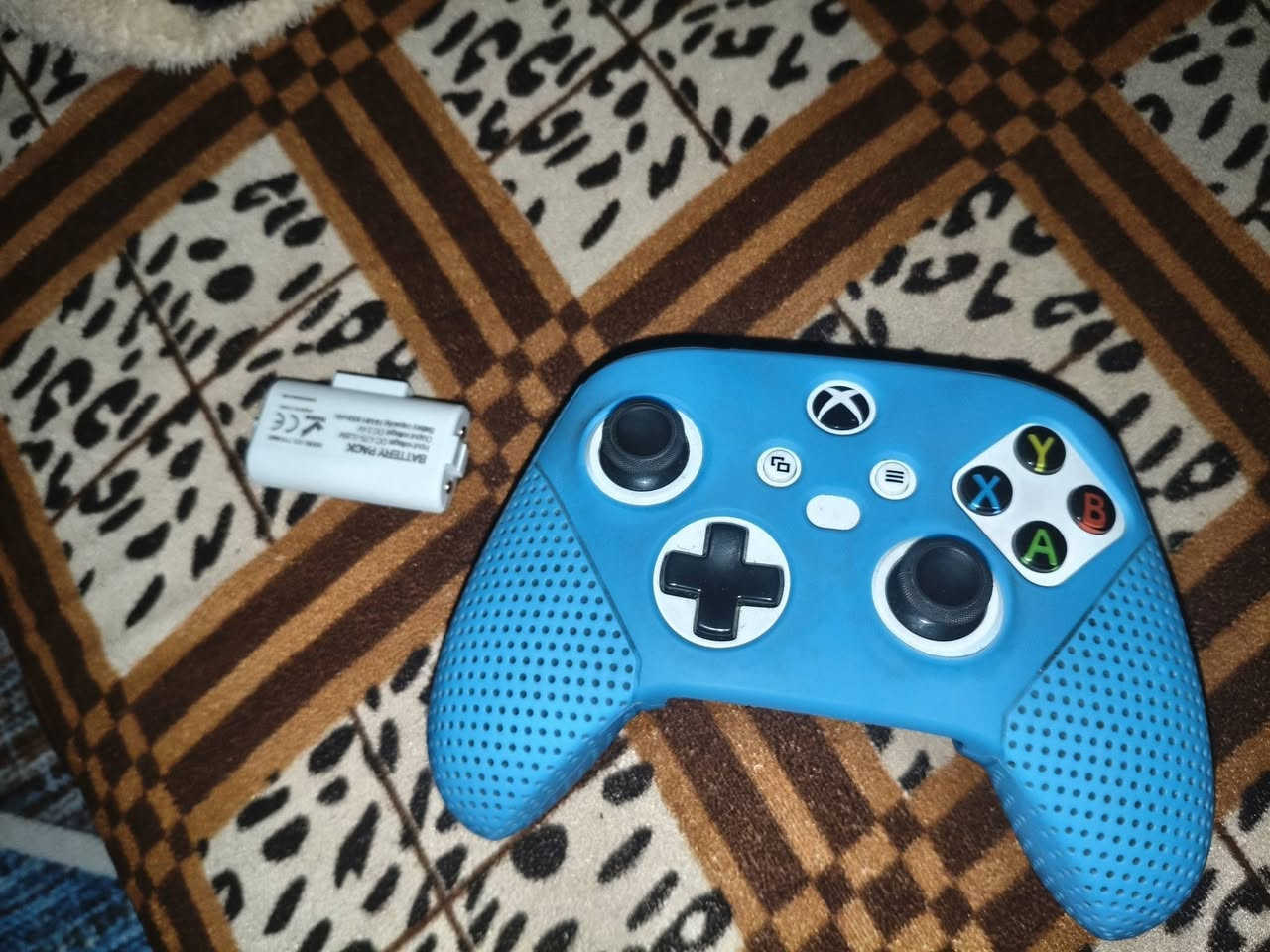 السلام عليكم جوستك اصليات جوستك مال اكس بوكس 1 ما مفتوحه مع بطاريه جوستك جيم سير اصلي نظيف مع اشتراك جيم باس كل هذا بسعر شلع ب 40


**إذا كنت صاحب هذا الإعلان وتريد حذفه لأي سبب، رجاءا أرسل رسالة إلى الدعم الفني**