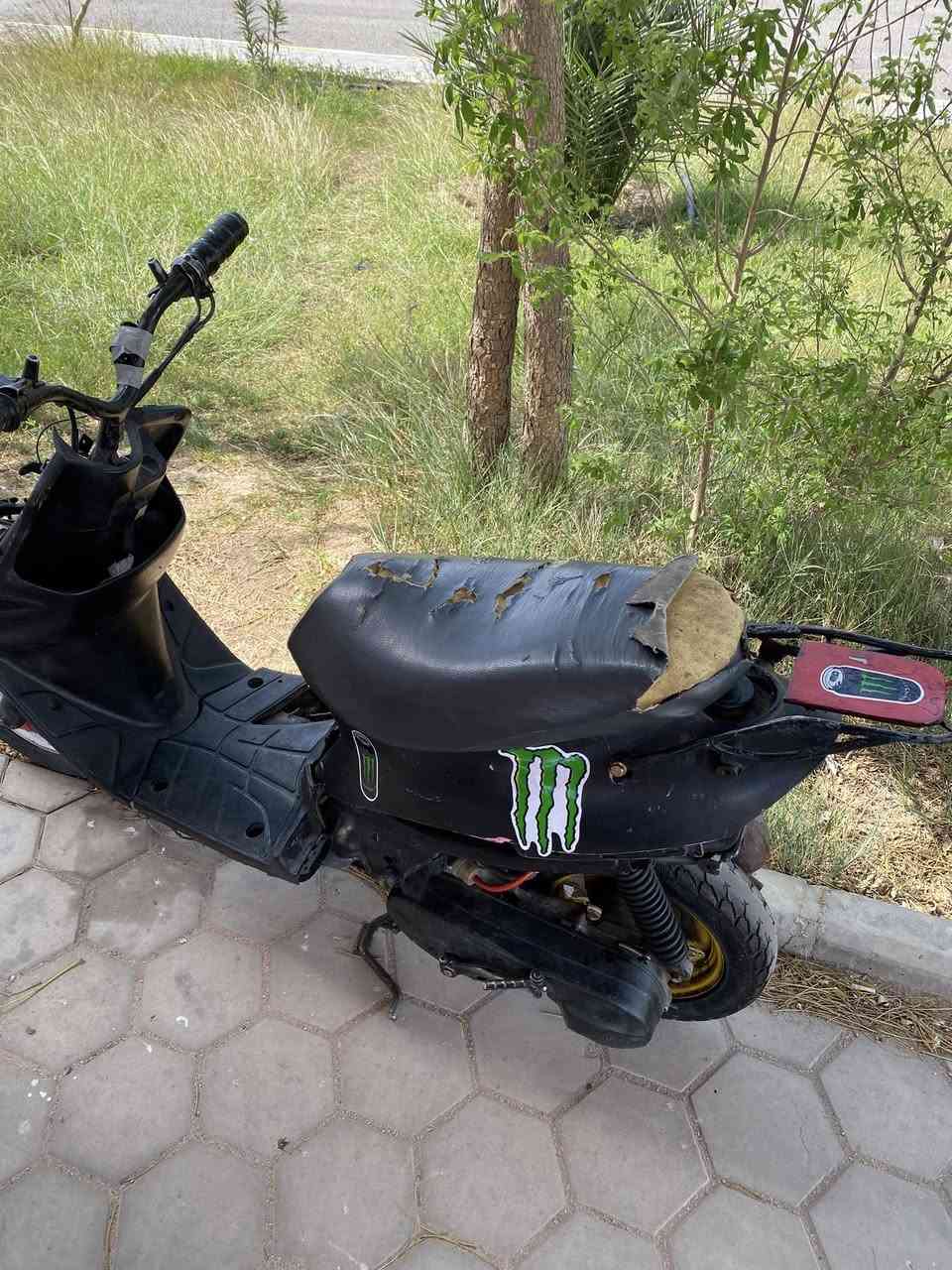 ٩زروف دراجة متروكه مكاني خلف ملعب جذع النخله سعر ١٠٠ واتساب***********
