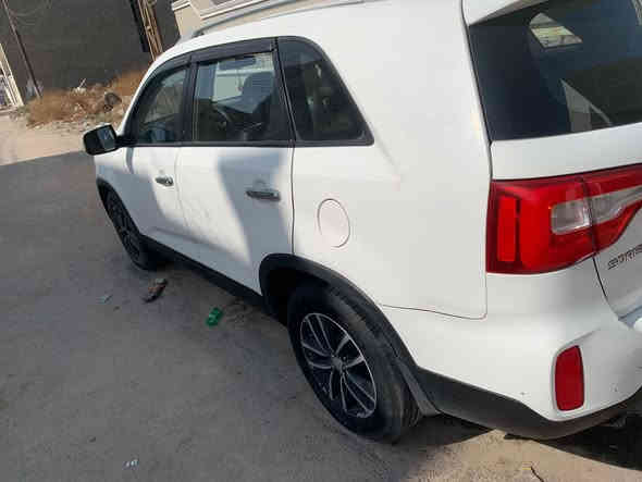 سلام عليكم 
سورنتو 2015 للبيع سياره بيه شكم قطعه صبغ اني اكلك حزام
واكفلك صندوق وبنيد وقماره وكير ومحرك وتبريد 
ماشيه 290كيلو صدر امامي خلفي جديد  السياره فول 1/1ماعدا البنوراما 
تحويل مضمون سنويه 2027تنتهي
السعر مناسب 135$وبيه مجال 
***********
