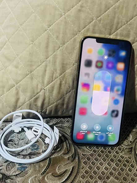 بطاريه 86 مكفول من التبديل والفتح شاصي حيل نضيف ما عدا الكسر الي بضهر مماثز على شي ابد  نموذج LL/A امريكي اصل الجهاز شحن يطول يوم كامل يشهد الله جهاز  ما مستدبل اي قطعه شرط الفحص وين ميعجبك ما عدا الكسر الي بظهر ما ماثر على اي شي ولا حتى مفطور ابد ملحقاته فقط كيبل الاصلي وكفر كارتون مو وياه شادله لزكه حمايه + حمايه عدسات 2
مكاني بصره السعر 525 وبيه مجال حك الجيه 
الرقم ***********
