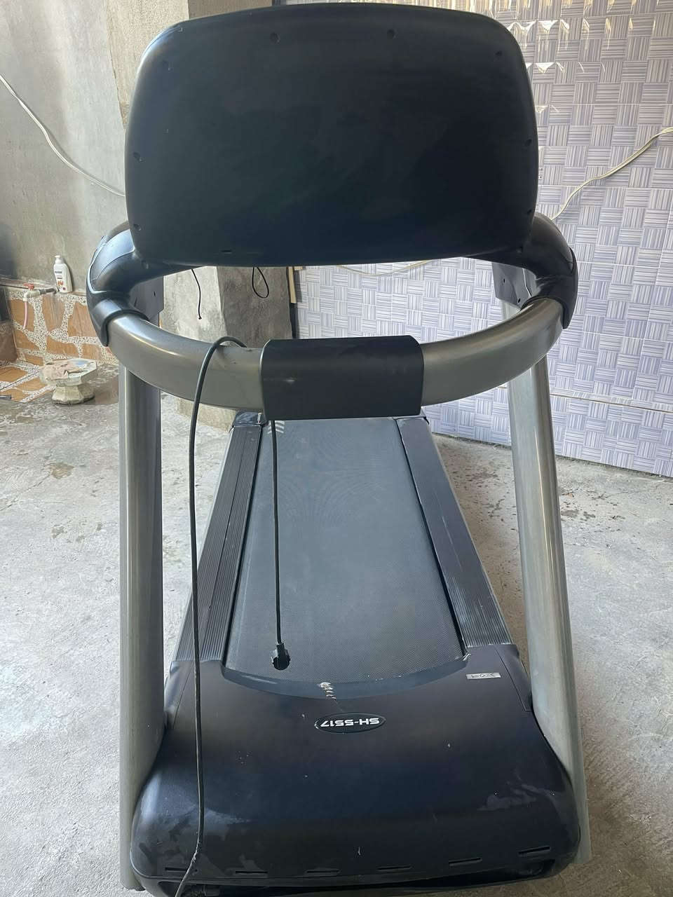 سڵاوی خوداتان لێبێ بەڕێزان 
ئەم جیهازی ڕاکردنە بۆ فرۆشتن ساڵێکە کڕدراوە خاوێن و بعەیبە
شوێن سەنگەسەر 200و هەندێ مجال
هەتا کێشی 200کیلۆ ئەبێ
بەرزو نزم ئەکرێ وەک ئەوەی بەهەورازا هەڵگەڕێی 

ئێوە بەڕێزیش لەنامە ئەشیاکانتان بنێر لەخزمەتاناین


**إذا كنت صاحب هذا الإعلان وتريد حذفه لأي سبب، رجاءا أرسل رسالة إلى الدعم الفني**