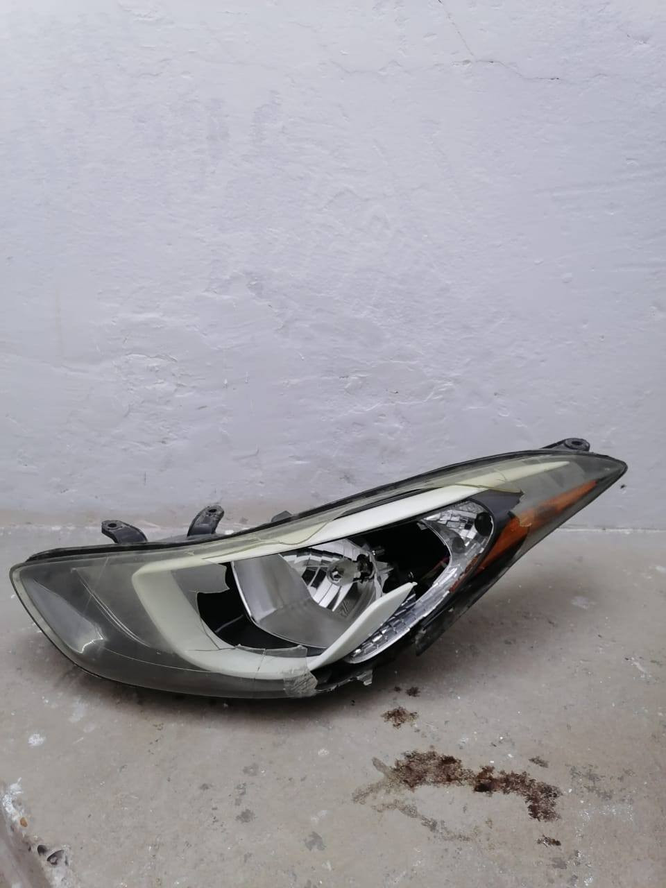 السلام عليكم غراض النترا للبيع كونترول كير مال حاوية من موديل 2014_2016شرط الشغل السعر 50الف  او كامرة خلفية ب 20الف او
مازدات زوج اب 50 الف
مسجل النترا 2011_2012 اب 25الف  او مسجل النترا 2014_2016 اب 45الف للاتصال ***********
